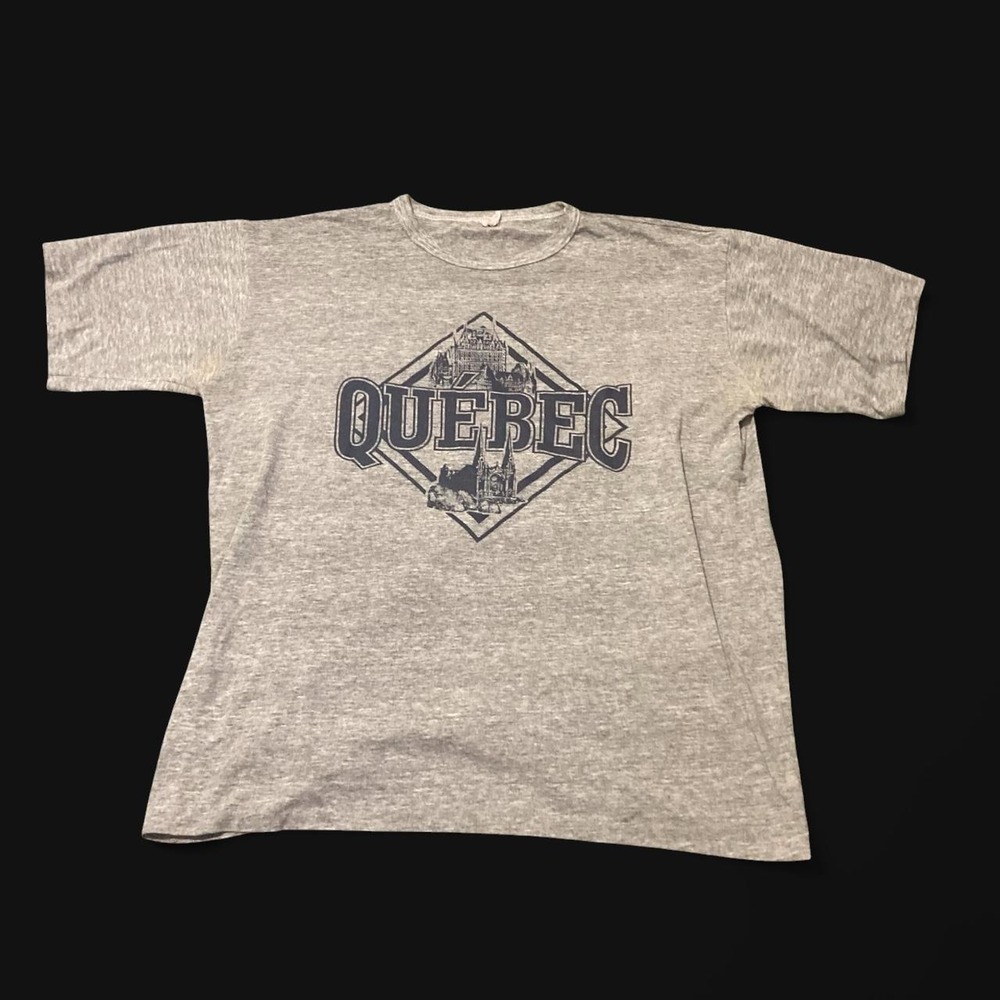 True Vintage 70s/80s grey Quebec souvenir shirt single stitch XL/22.5